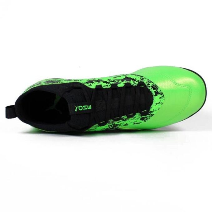Un césped artificial verde de 19,3 TT TF