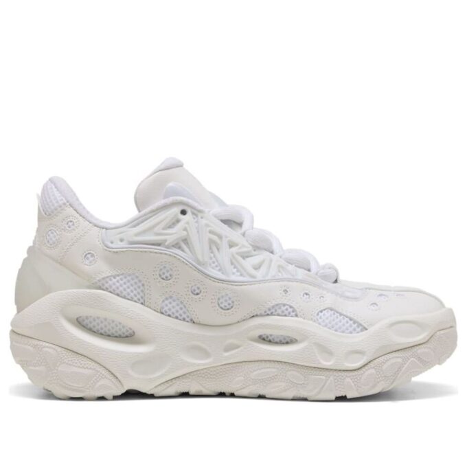 una LaMelo Ball LaFranc RNR “Triple White”