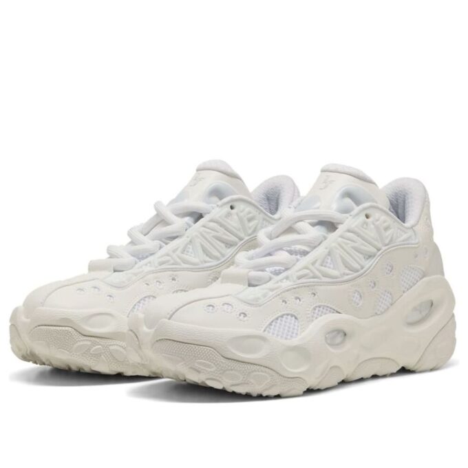 una LaMelo Ball LaFranc RNR “Triple White”