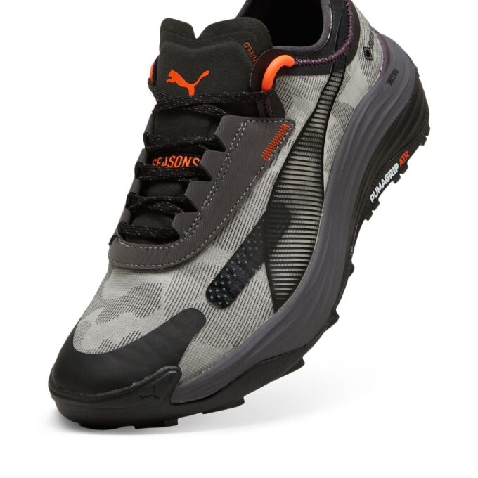 Voyage Nitro 3 Gore-Tex “Llama de carbón oscuro parpadeante”
