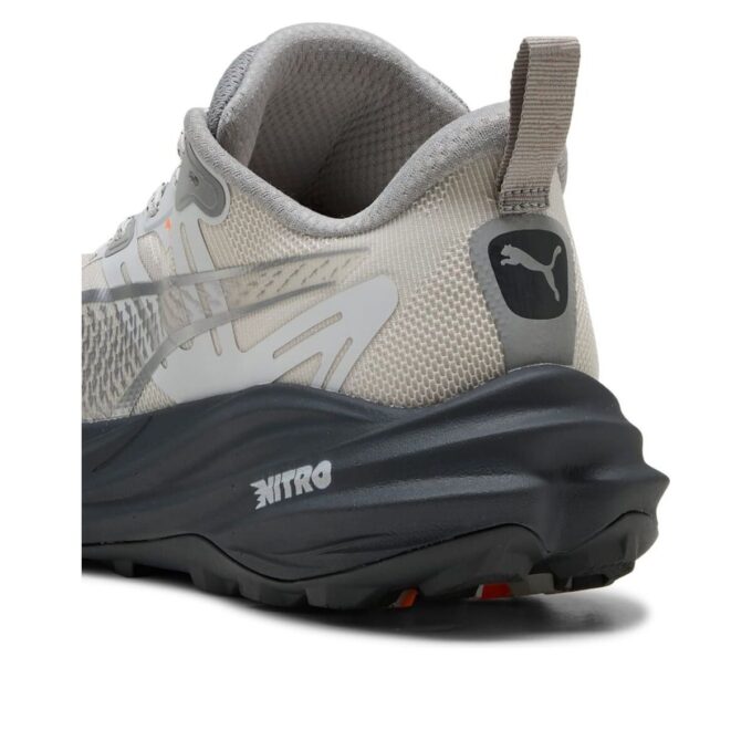 Voyage Nitro 4 “Pluma Gris Oscuro Calor Fuego”