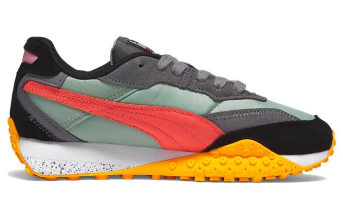 (WMNS) Blacktop Rider “Amor de marca”