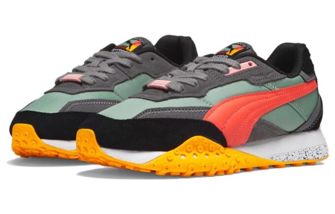 (WMNS) Blacktop Rider “Amor de marca”