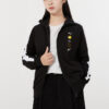 (WMNS) Chaqueta de cuello alto de punto con rayas distintivas, negra
