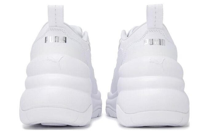 (WMNS) Cuña de cilios “blanca”