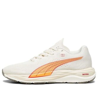 (WMNS) First Mile x Velocity Nitro 2 “Blanco cálido, melón brillante”