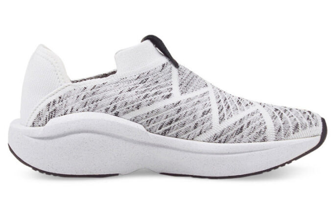 (WMNS) Ilumina “Blanco Negro”