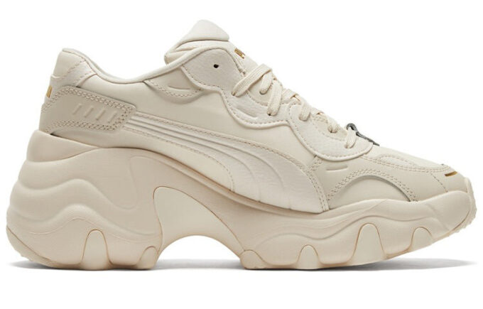 (WMNS) Pulsar Wedge CN “Logo – Corazones”