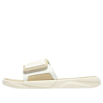(WMNS) Royalcat Comfort “Marfil Escarchado”