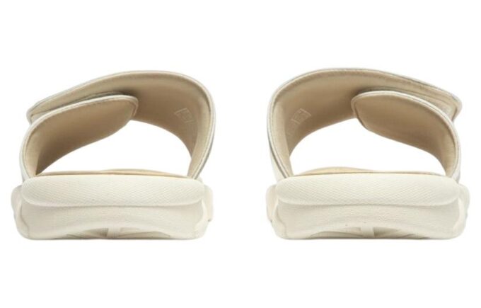 (WMNS) Royalcat Comfort “Marfil Escarchado”