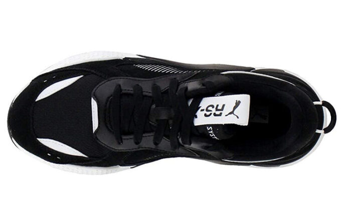 (WMNS) RS-X reinventa el “blanco y negro”