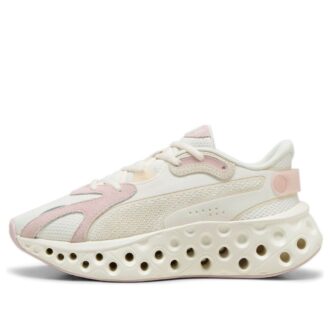 (WMNS) Softride “White Mauve Mist”