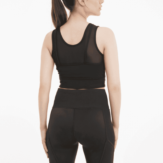 (WMNS) STUDIO Top corto en capas “Negro”