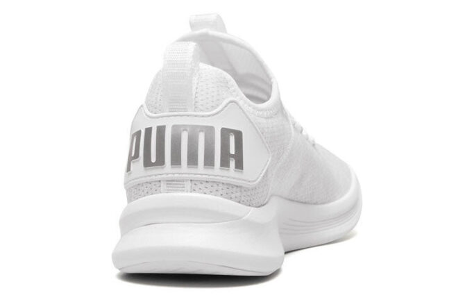 (WMNS) Zapatillas de punta baja Flash Ignite Evoknit en blanco