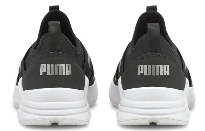 (WMNS) Zapatillas sin cordones con cable “Negro Plata”
