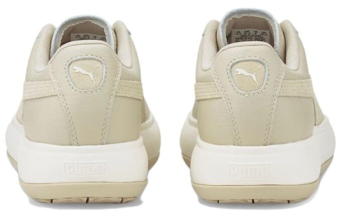 (WMNS) Zapatos de skate casuales de caña baja tonal Mayu de gamuza color caqui