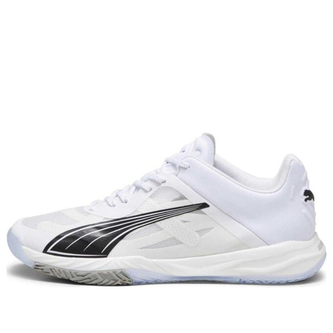 Zapatillas Accelerate NITRO SQD “Blanco y negro”