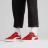 Zapatillas clásicas de ante para mujer