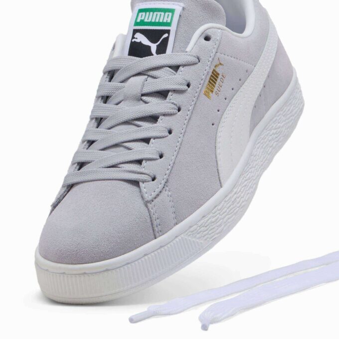 Zapatillas clásicas de ante para mujer