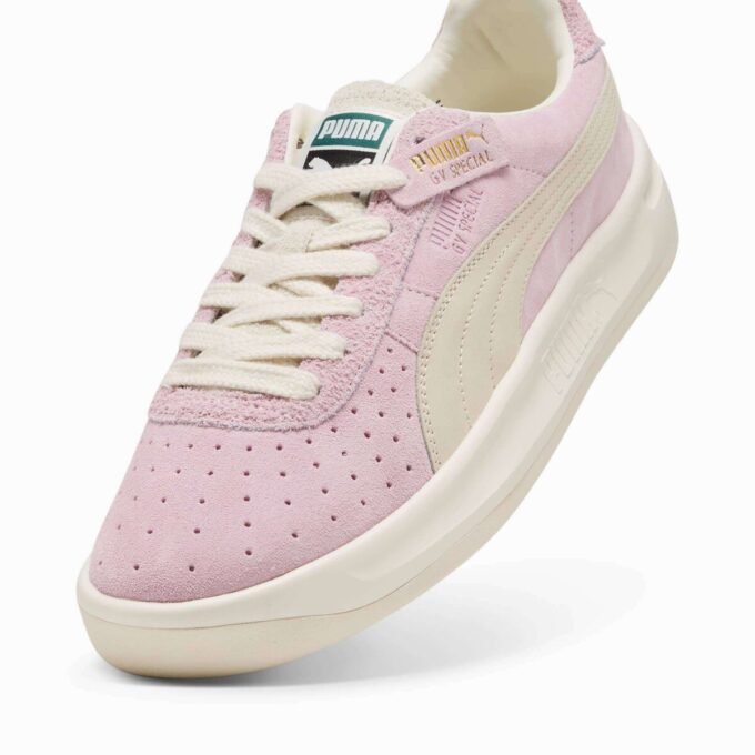 Zapatillas de ante especiales GV Zapatillas de ante especiales GV