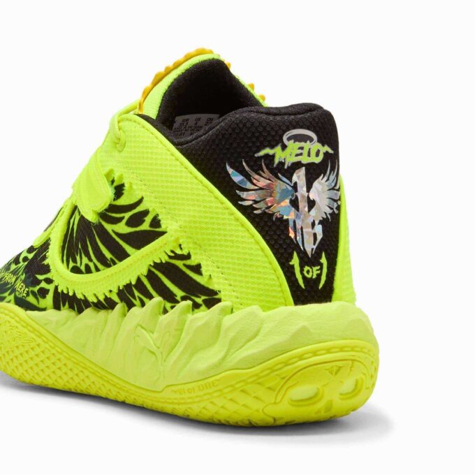 Zapatillas de baloncesto para niños grandes MB.05 Voltage Zapatillas de baloncesto para niños grandes MB.05 Voltage