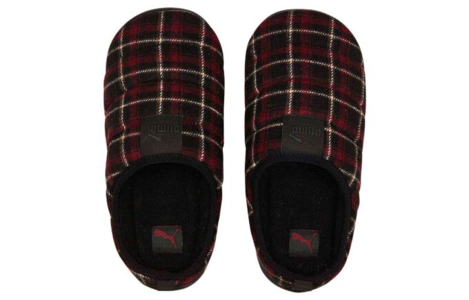 Zapatillas de franela sin cordones Scuff “Negro Rojo”
