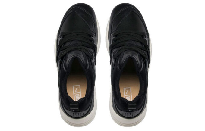 Zapatillas de running de caña baja Blaze Of Glory en negro y blanco