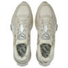 Zapatillas de running Wild Rider de caña baja en color marfil, gris, plateado y blanco