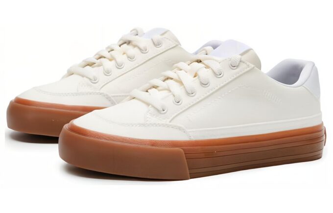 Zapatillas de skateboarding Capris de cuero “Blancas”