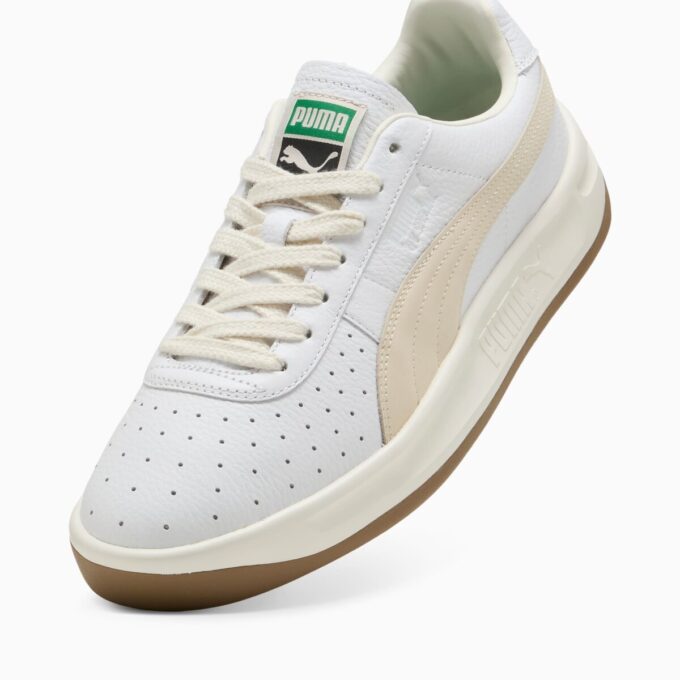 Zapatillas deportivas de base especial GV
