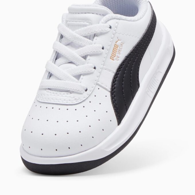 Zapatillas deportivas especiales para niños pequeños GV Zapatillas deportivas especiales para niños pequeños GV