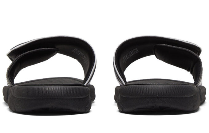 Zapatillas deportivas Royalcat unisex negras y blancas