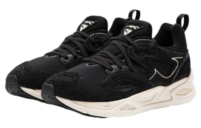 Zapatillas desgastadas TRC Blaze “Negro y blanco”